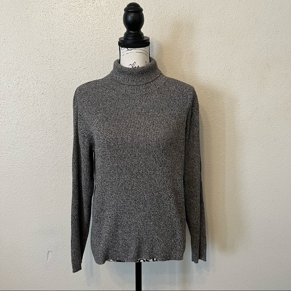 Liz Claiborne Lizsport Turtle Neck Sweater - Picture 4 of 7